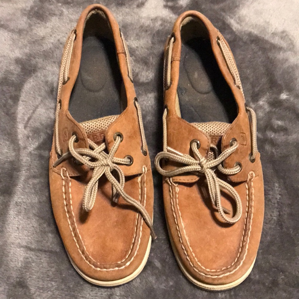 Sperry leather boat shoes
